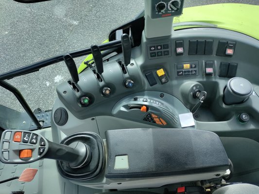 Tracteur agricole Claas ARION 450 CONCEPT