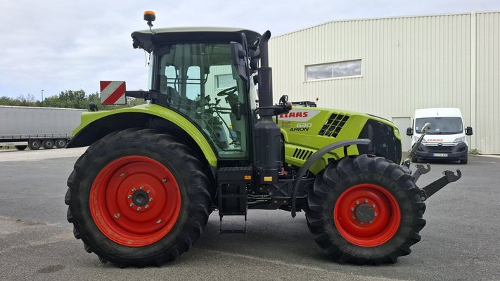 Tracteur agricole Claas ARION 630 CMATIC
