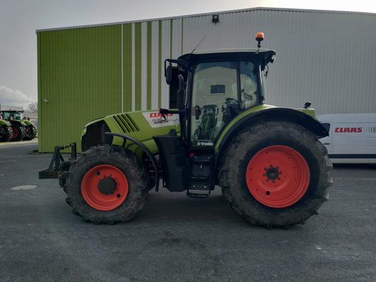 Tracteur agricole Claas ARION 640 CIS T4I