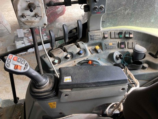 Tracteur agricole Claas ARION 430 CIS T4F