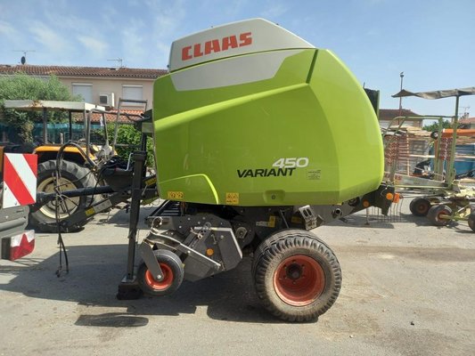 Presse à balles rondes Claas VARIANT 450 RF