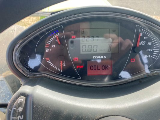 Tracteur agricole Claas AXION 800 CEBIS