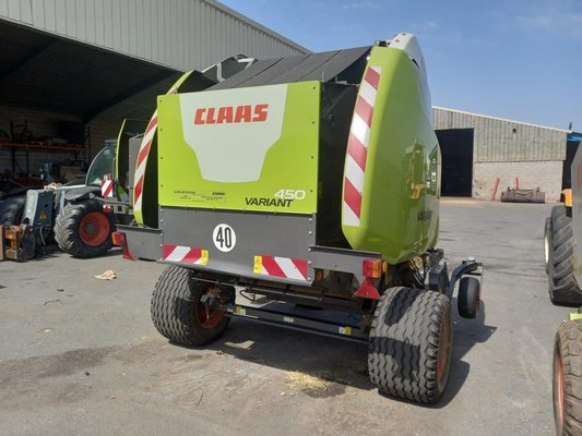 Presse à balles rondes Claas VARIANT 450 RF