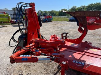Charrue Kuhn VARIMASTER 183 7 socs - 4