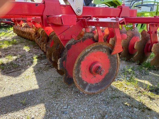 Déchaumeur à dents Kverneland CLC
