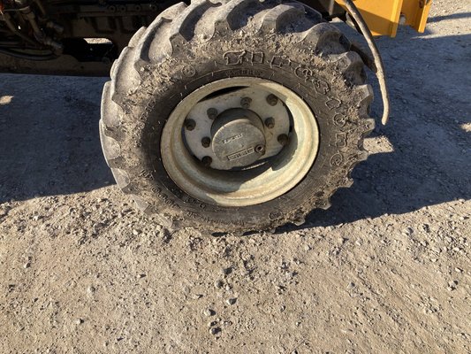Tracteur vigneron Renault 80-14