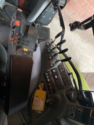 Tracteur agricole Claas ARION 530 CIS T4I