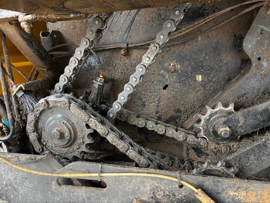 Presse à balles rondes New Holland BR 740