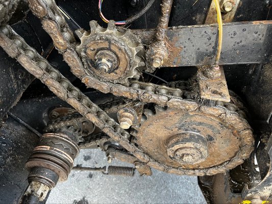 Presse à balles rondes New Holland BR 740