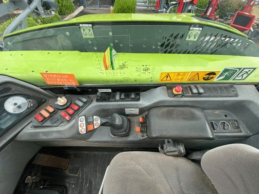 Chariot télescopique agricole Claas SCORPION 732 VARIPOWER