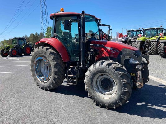 Tracteur agricole Case FARMALL U PRO 105