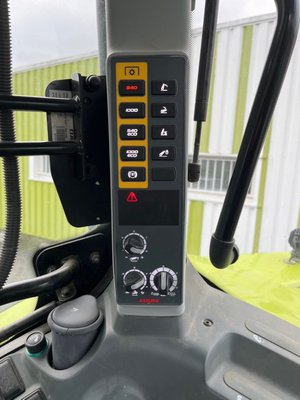 Tracteur agricole Claas ARION 630 ADVANCE