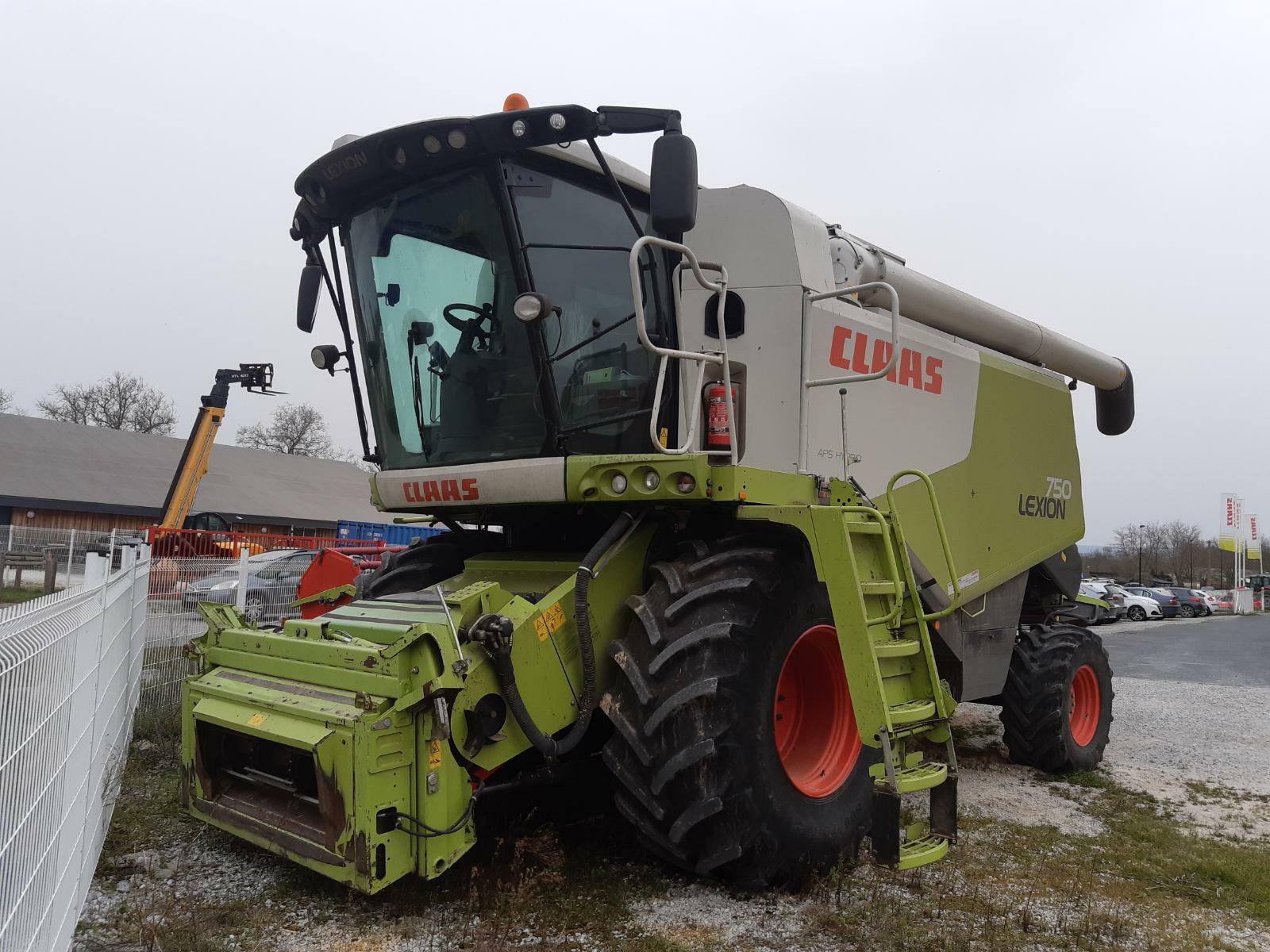 Moissonneuse batteuse Moissonneuse batteuse Claas LEXION 750 MONTANA