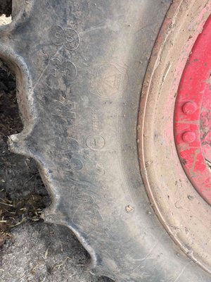 Tracteur agricole Claas ARION 420 ADVANCE