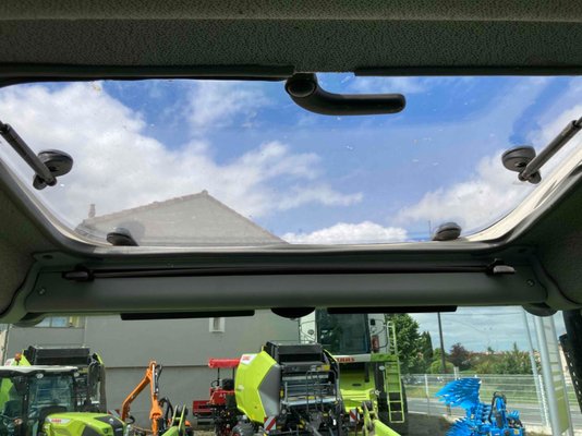Tracteur agricole Claas ATOS 330