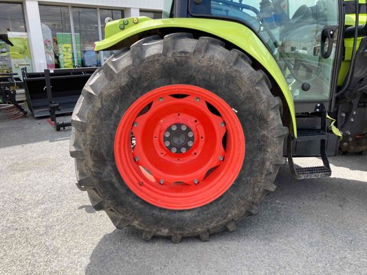 Tracteur agricole Claas ATOS 330