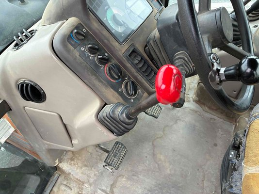 Tracteur agricole Renault ARES 550 RX