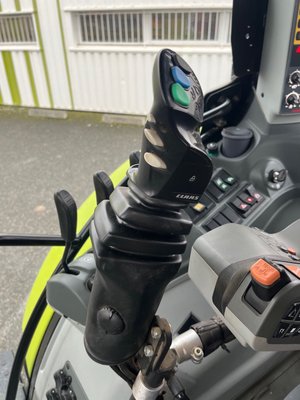 Tracteur agricole Claas ARION 510 CIS