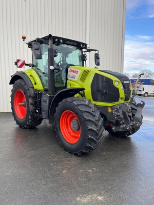 Tracteur agricole Claas AXION 800 CEBIS