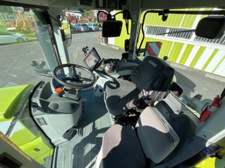 Tracteur agricole Claas AXION 800 - 8