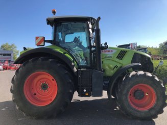 Tracteur agricole Claas AXION 800 - 7