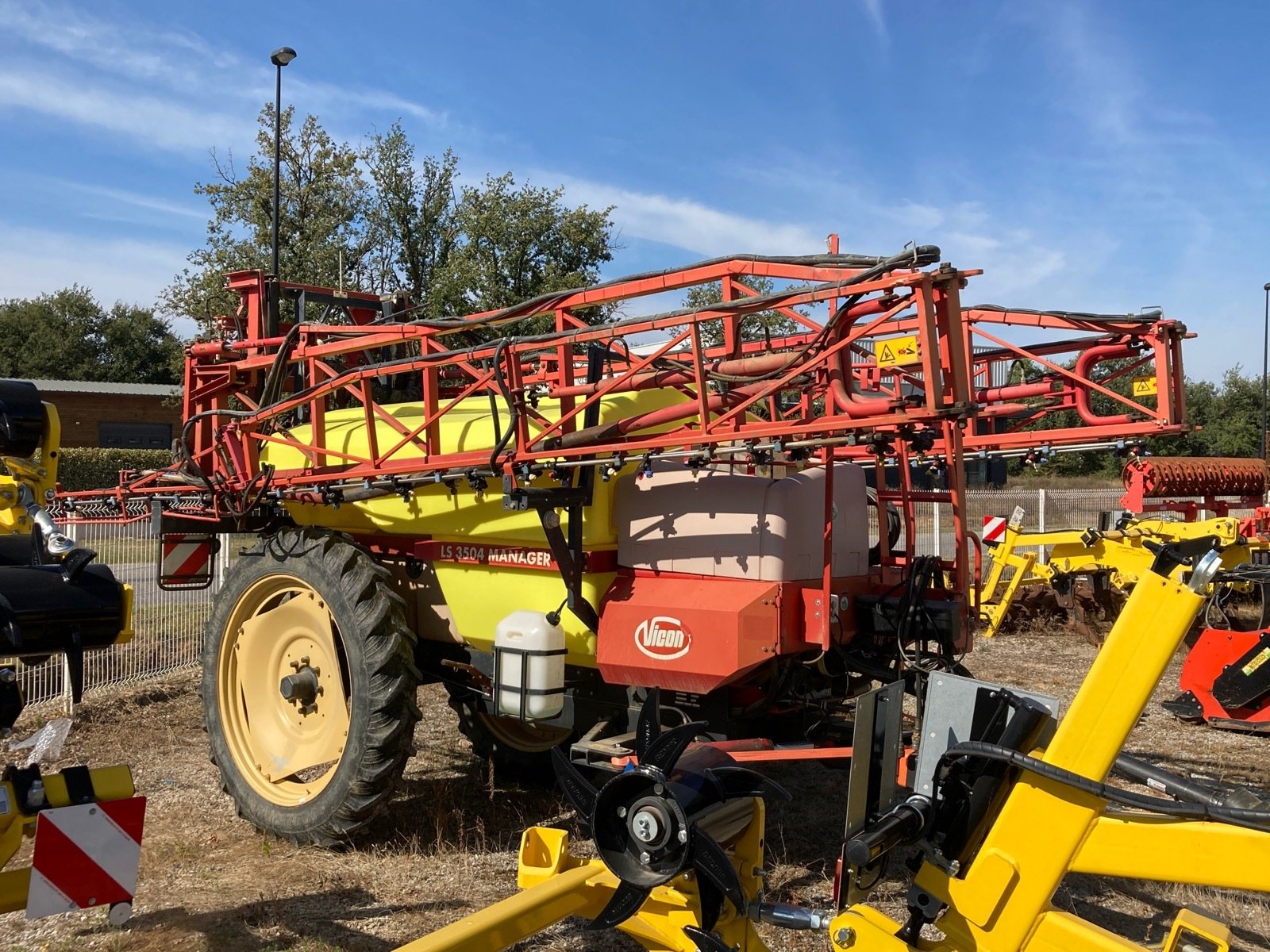 Pulvérisateur traîné Pulvérisateur traîné Vicon LS 3504 A manager
