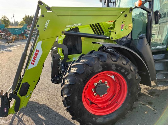 Tracteur agricole Claas ARION 440