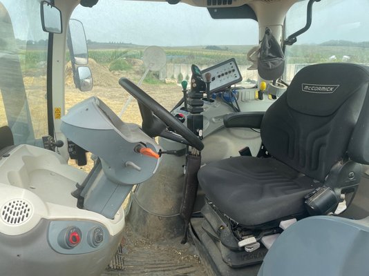 Tracteur agricole Mc Cormick x7.440