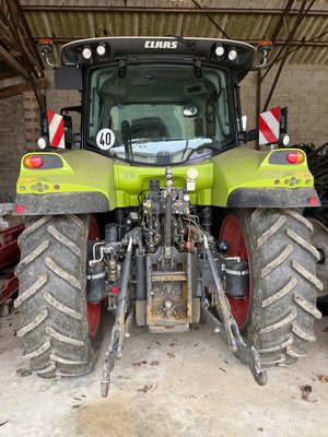 Tracteur agricole Claas ARION 630 CMATIC