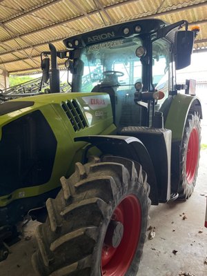 Tracteur agricole Claas ARION 630 CMATIC