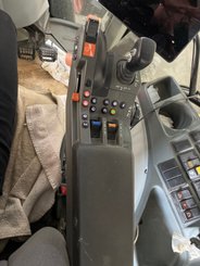 Tracteur agricole Claas ARION 630 CMATIC - 4