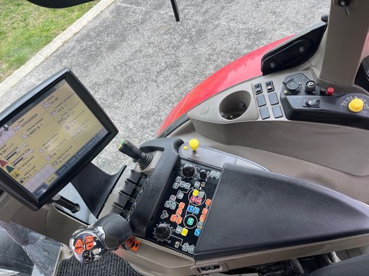 Tracteur agricole Case IH Puma 220