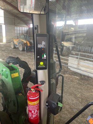 Tracteur agricole John Deere 6110 M CommandQuad