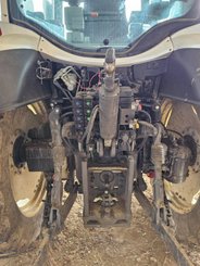 Tracteur agricole Valtra N134 - 2