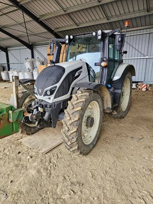 Tracteur agricole - N134