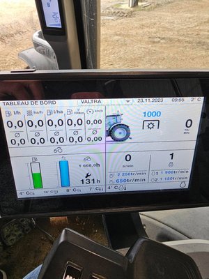 Tracteur agricole Valtra N134