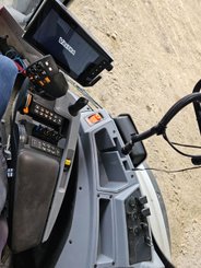 Tracteur agricole Valtra N134 - 4