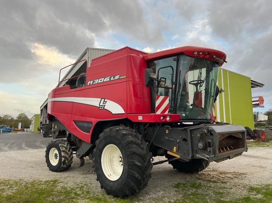 Moissonneuse batteuse - M306 LS