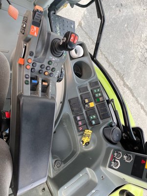 Tracteur agricole Claas ARION 510 CMATIC