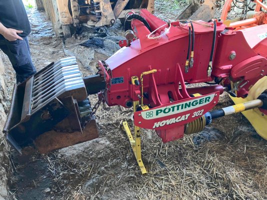 Faucheuse conditionneuse Pöttinger NOVACAT 302
