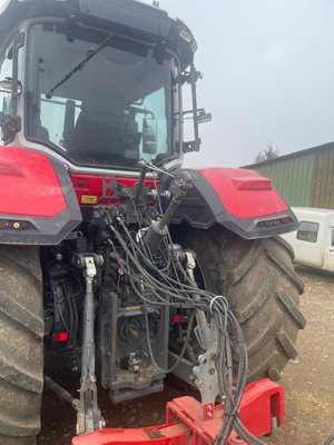 Tracteur agricole Massey Ferguson 8S 265 DYNA VT