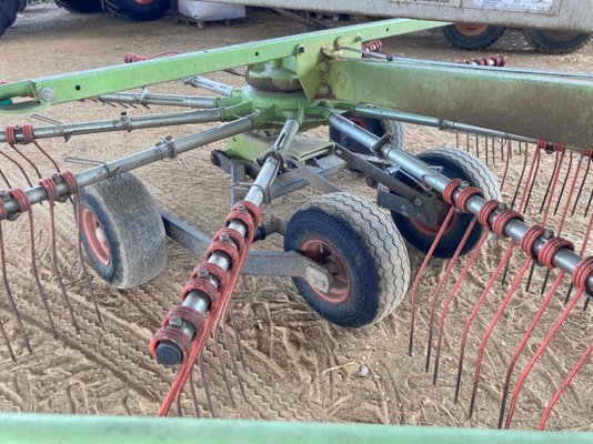 Andaineur Claas LINER 650 TWIN