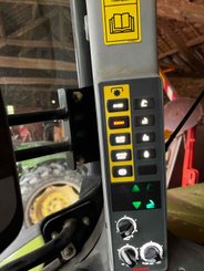 Tracteur agricole Claas ARION 650 CEBIS T4I - 8