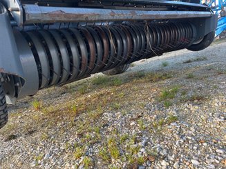 Presse à balles rondes Fendt 2600V - 13