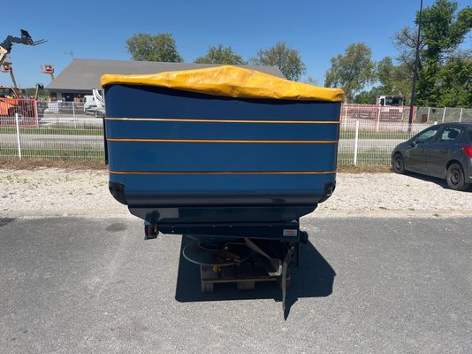Distributeur d'engrais Bogballe M2WPLUS 3300 LITRES