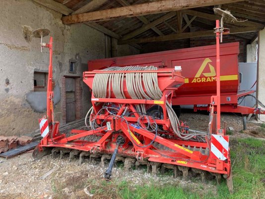 Combiné de semis Kuhn HR 404D + VENTA LC 402