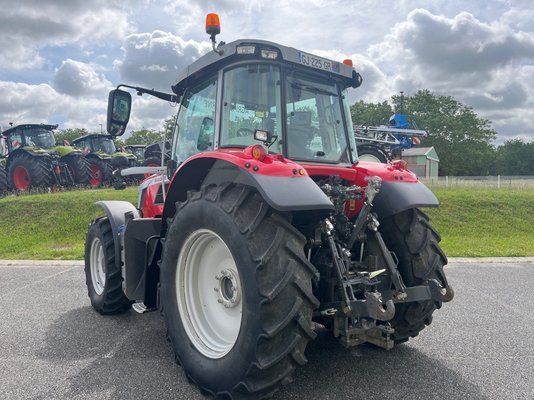 Tracteur agricole Massey Ferguson 7S165 DVT