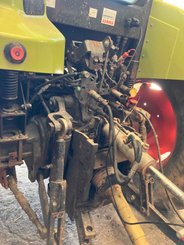 Tracteur agricole Claas ARES 657 ATZ - 2