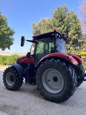 Tracteur agricole Case MAXXUM 150