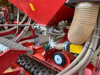 Combiné de semis Kuhn HR 303D + DA  - 7